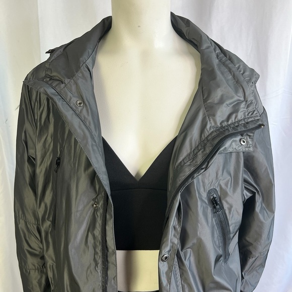 KENNETH COLE RAIN JACKET BLACK LIGHT COAT WITH HOODIE 100% POLYESTER WOMEN LARGE - Picture 8 of 12